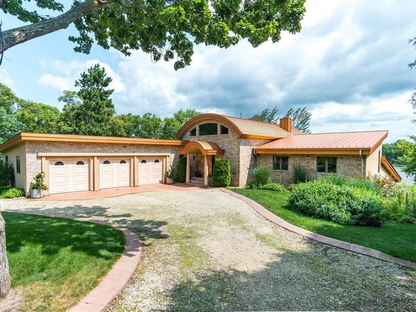 30960 Old Mill ROAD, La Crescent, MN 55947