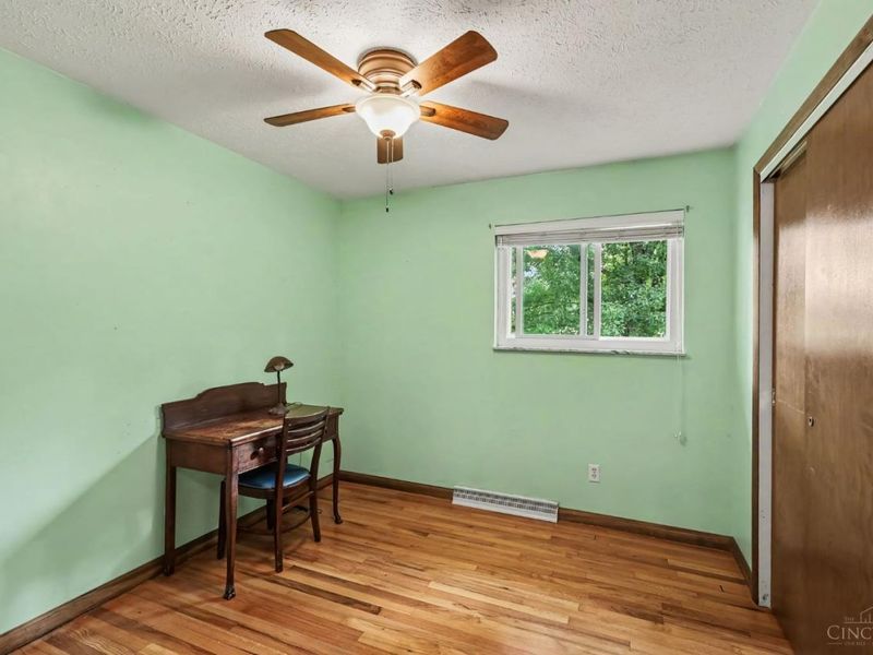 894 Meadow Ridge Drive, Union Twp, OH 25245 Photo 13