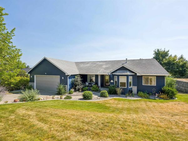 18616 E Cerro Ct, Otis Orchards, WA 99027