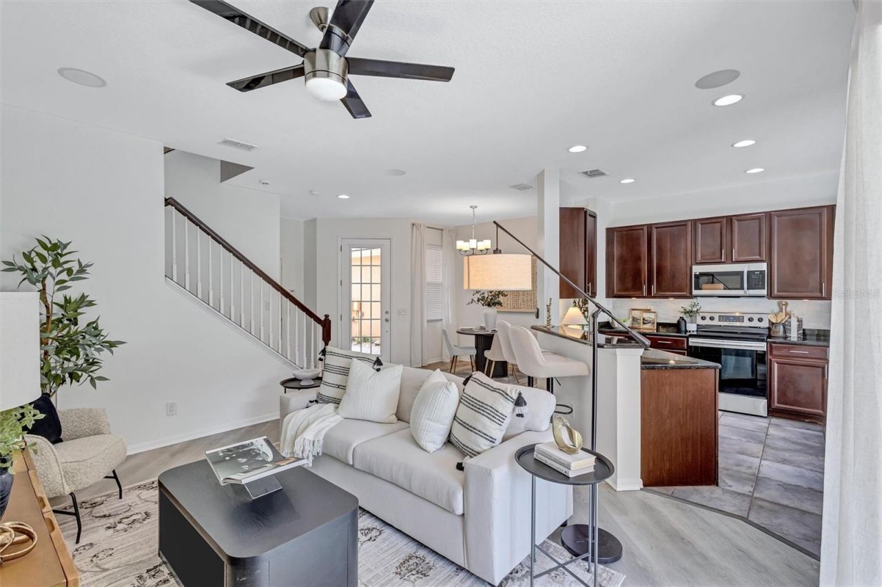 8228 Villa Grande Court, Sarasota, FL 34243 Photo
