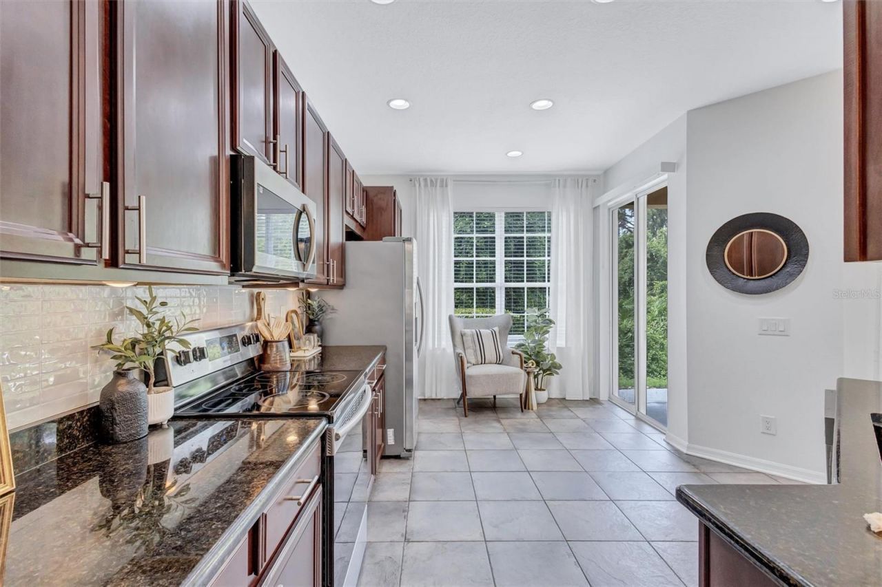 8228 Villa Grande Court, Sarasota, FL 34243 Photo