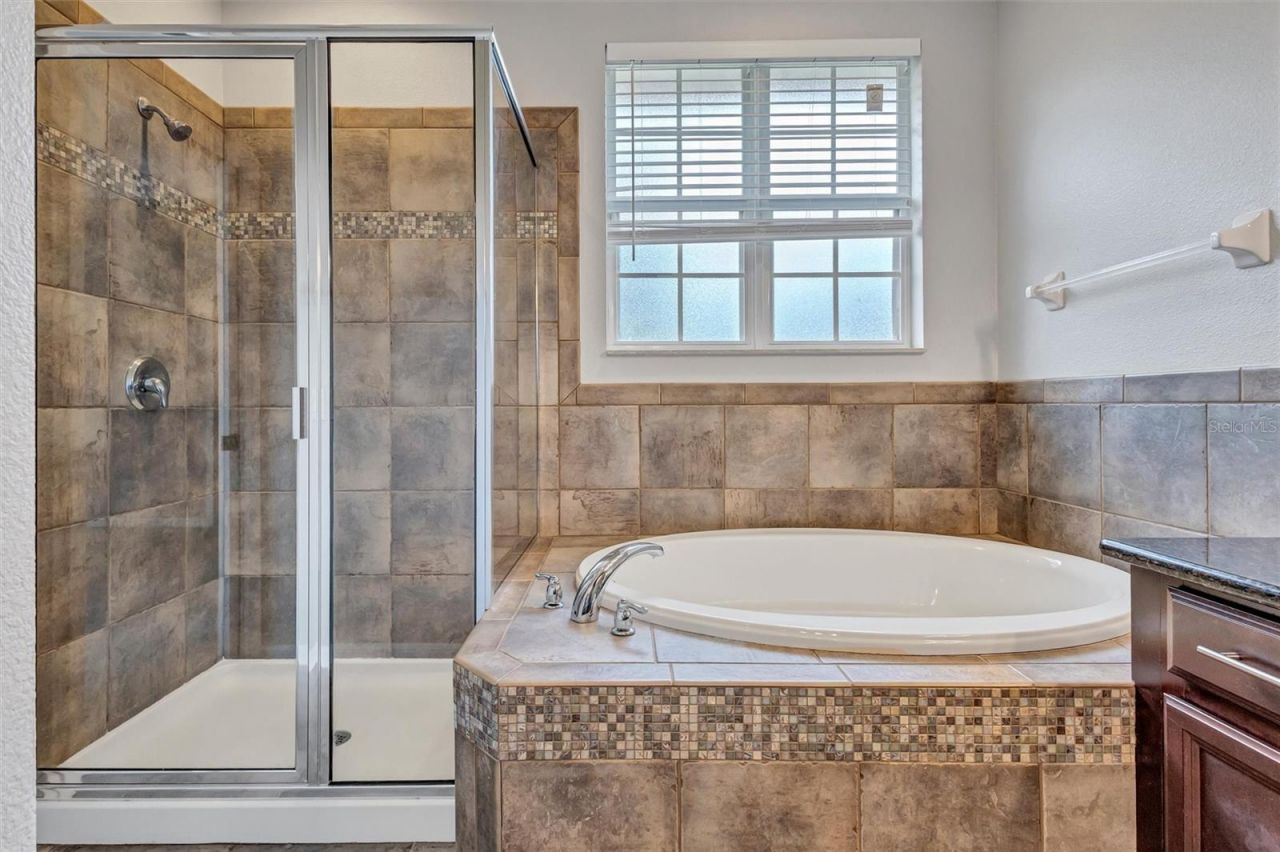 8228 Villa Grande Court, Sarasota, FL 34243 Photo