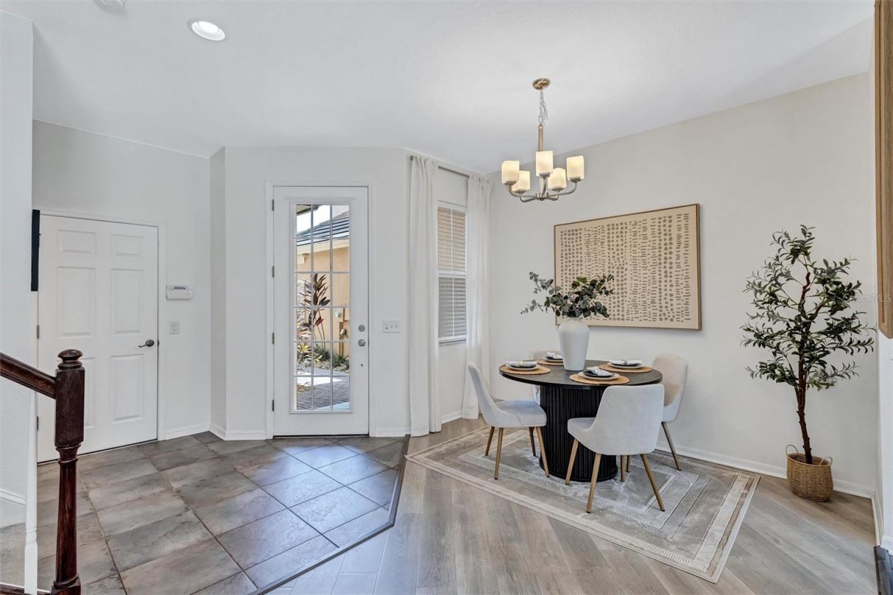 8228 Villa Grande Court, Sarasota, FL 34243 Photo