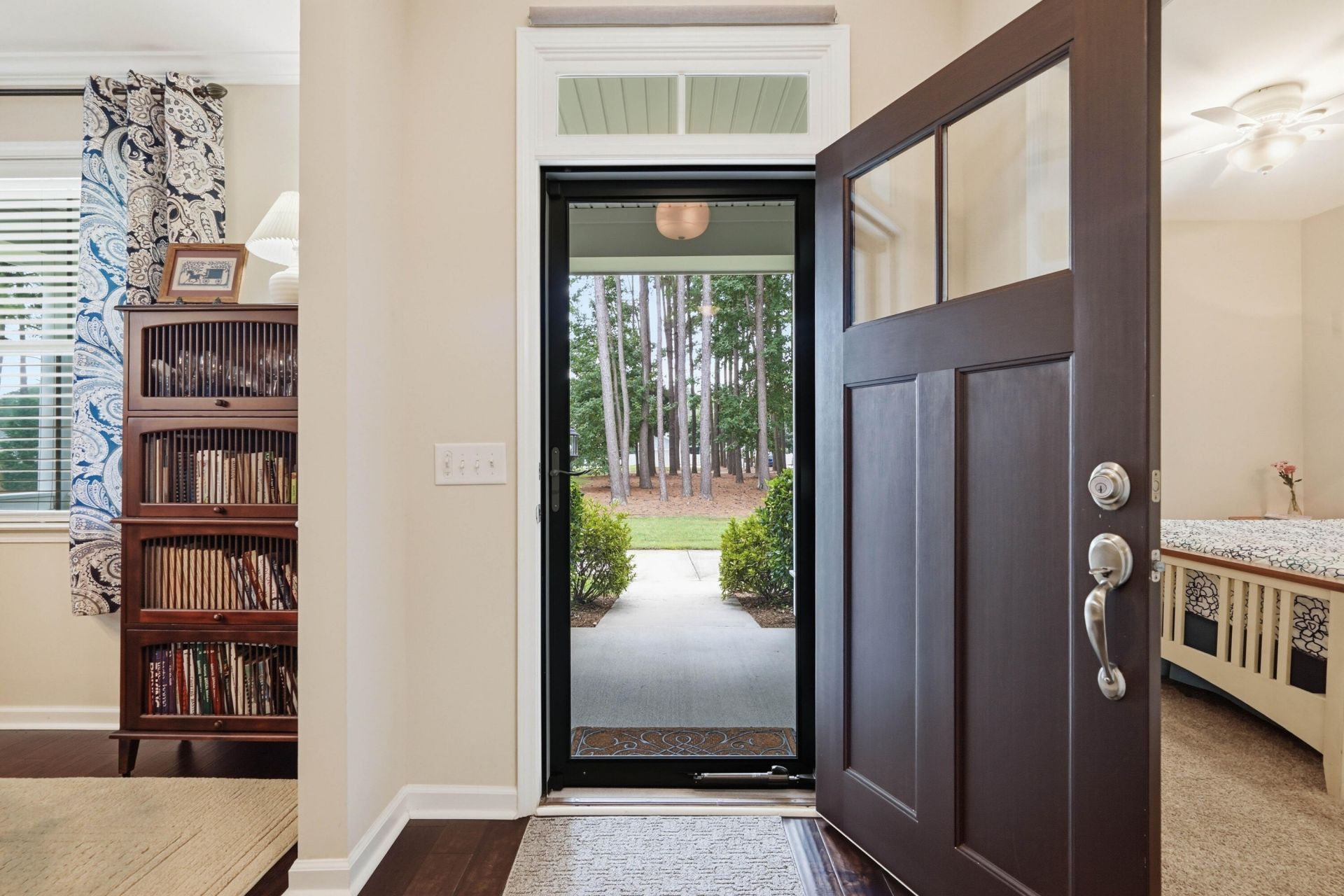 211 Blue Bonnet Street Photo 14