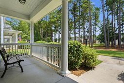 211 Blue Bonnet Street photo 4