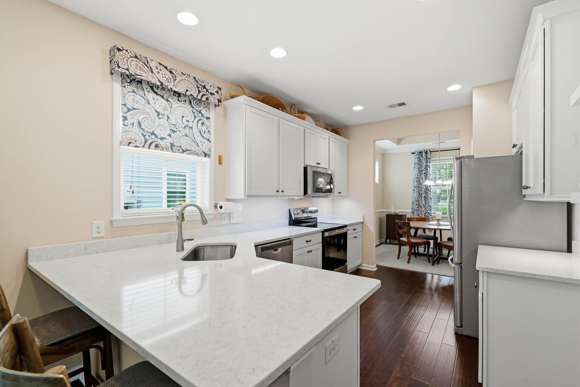 211 Blue Bonnet Street Photo 24