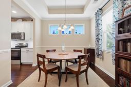 211 Blue Bonnet Street photo 4