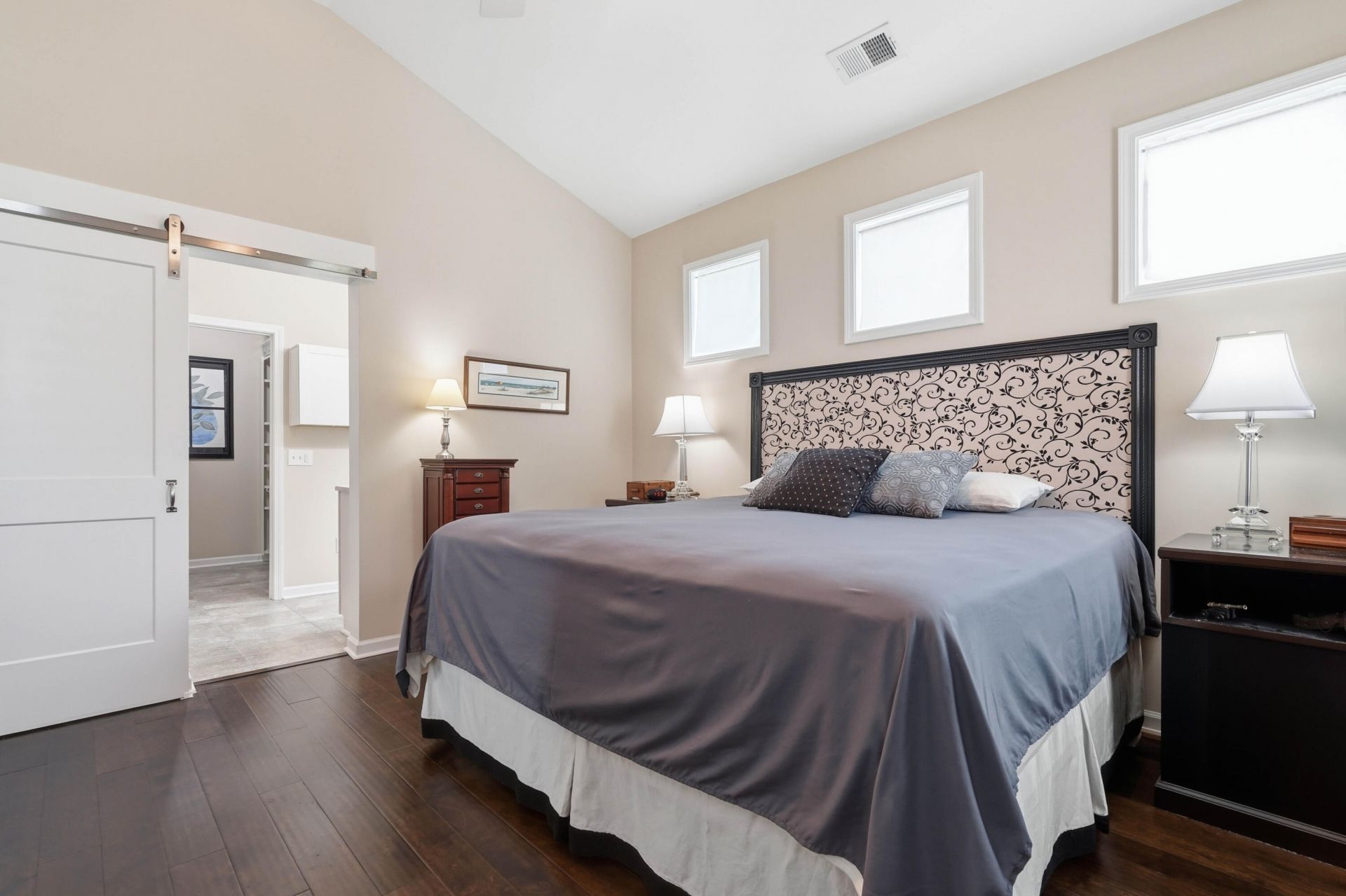 211 Blue Bonnet Street Photo 33