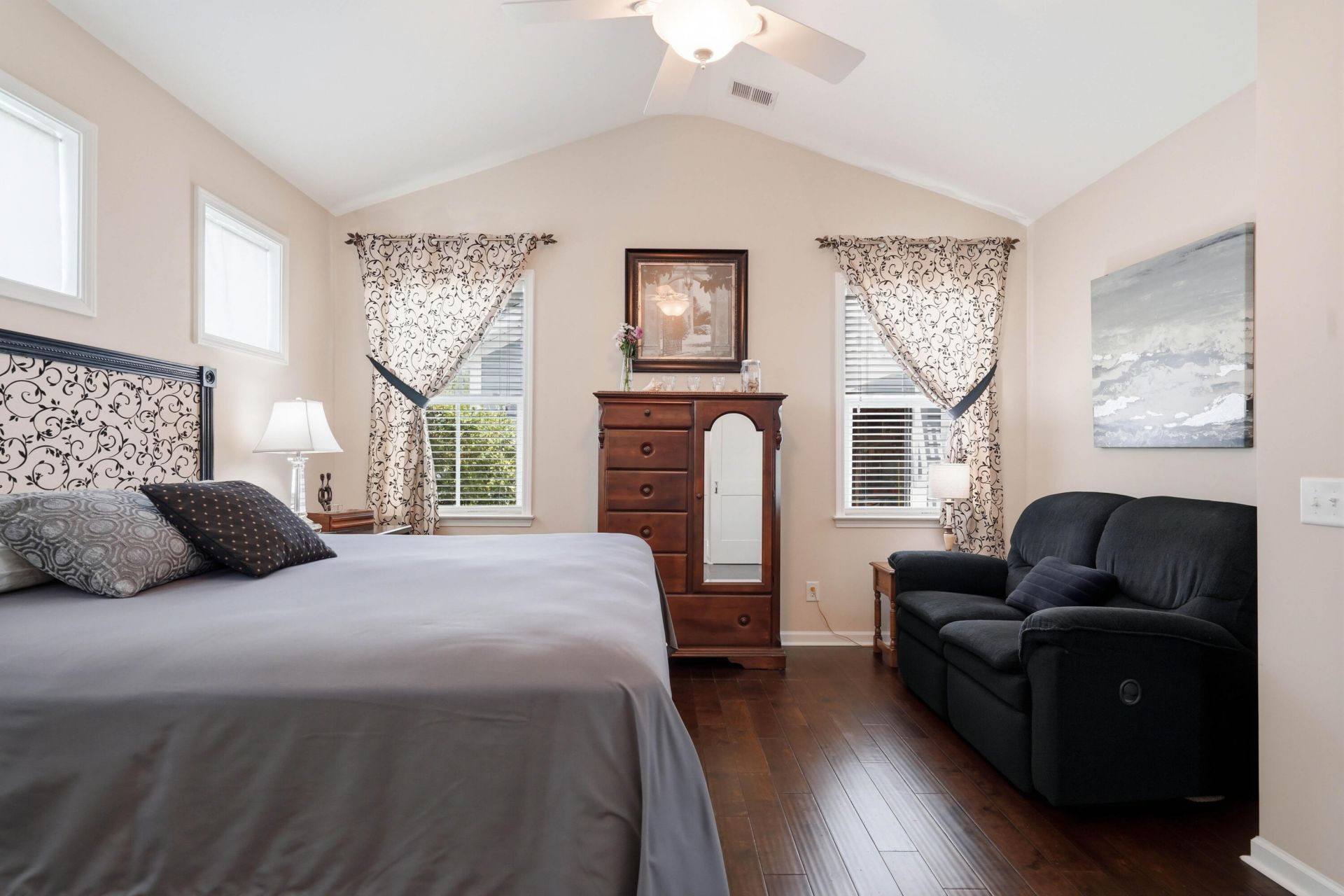 211 Blue Bonnet Street Photo 35