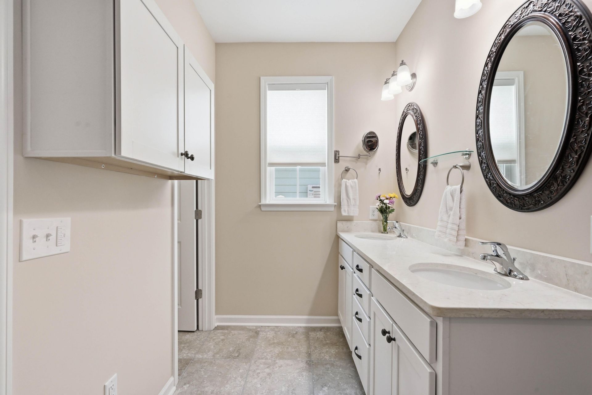 211 Blue Bonnet Street Photo 37