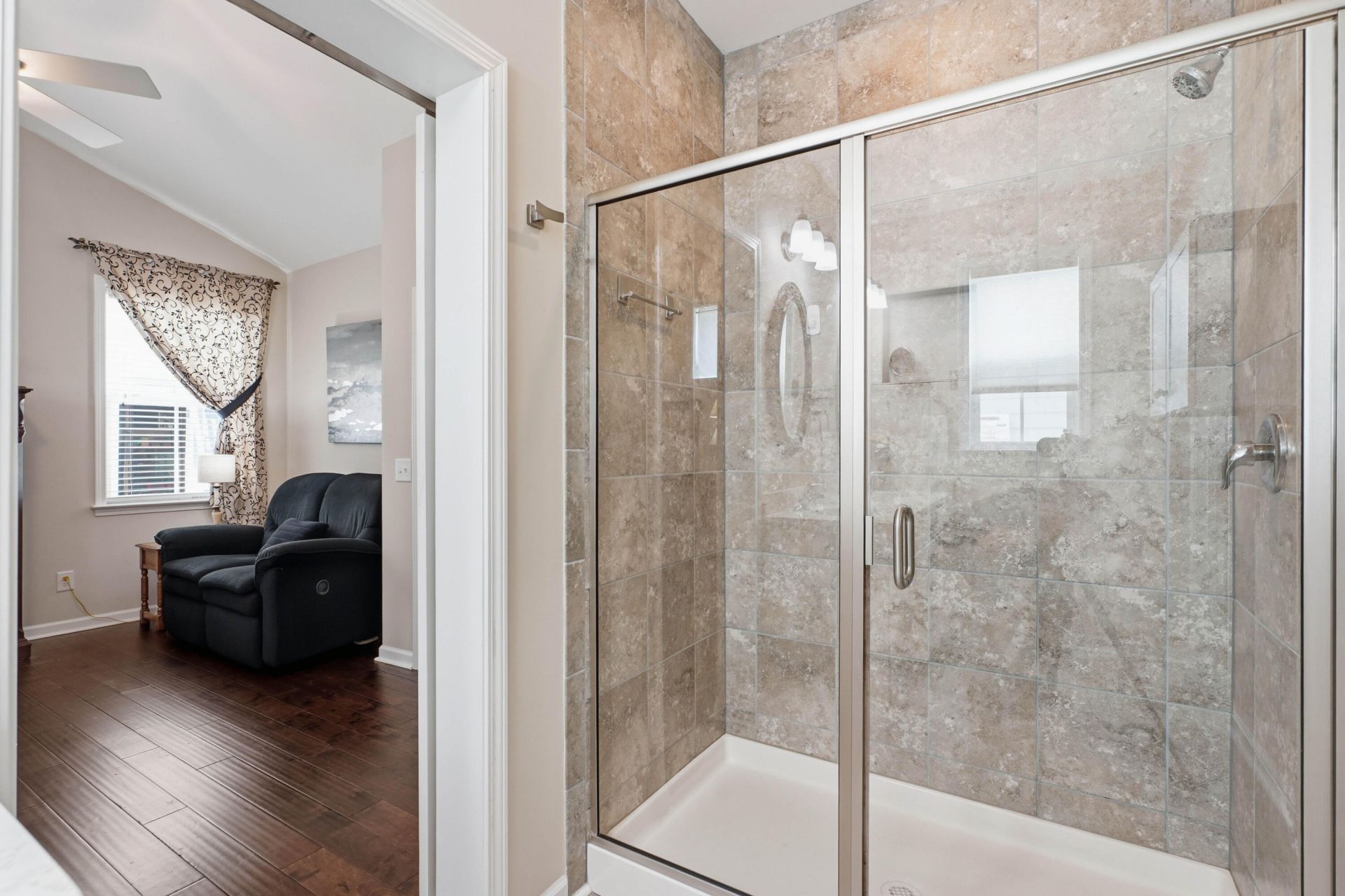 211 Blue Bonnet Street Photo 41