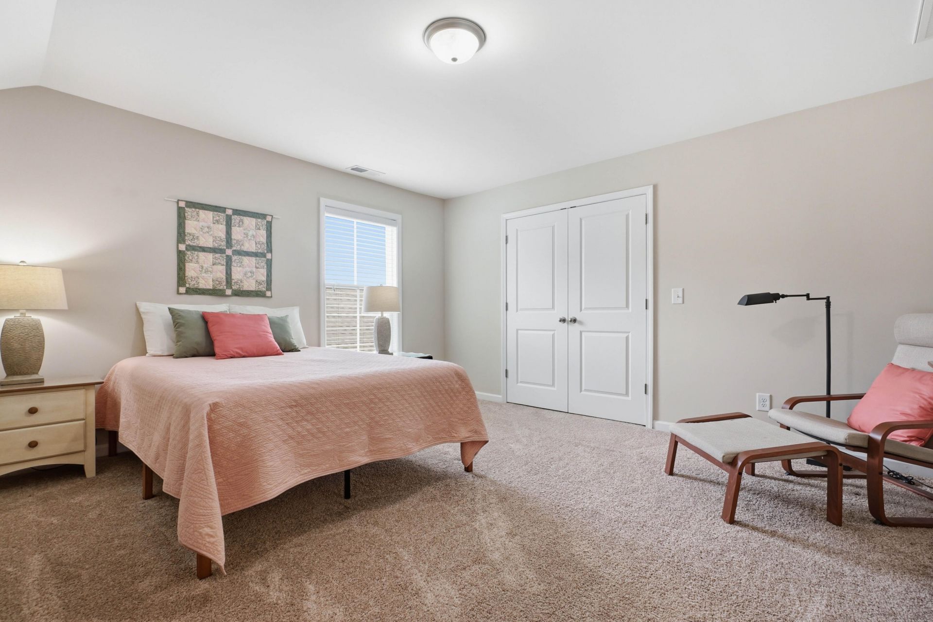 211 Blue Bonnet Street Photo 43