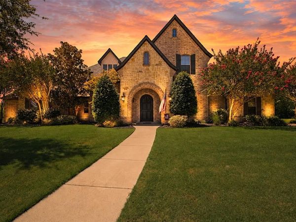 2 Westchester Court, Heath, TX 75032