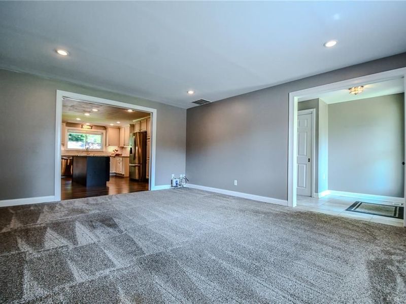 5051 Cloudsdale Drive, Kettering, OH 45440 Photo 10