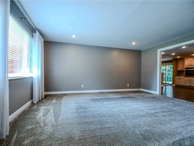 5051 Cloudsdale Drive, Kettering, OH 45440 Photo 9