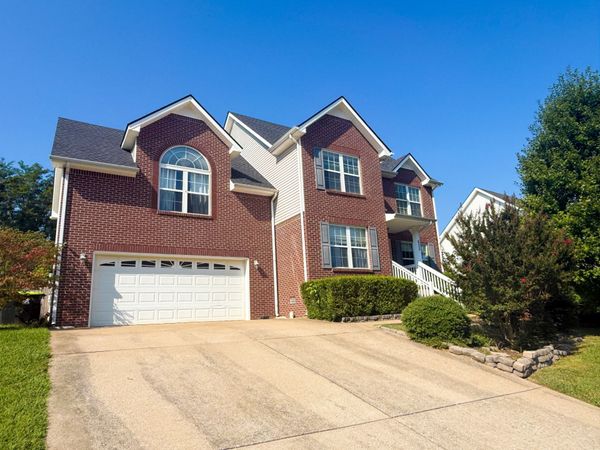 625 Winding Bluff Way, Clarksville, TN 37040