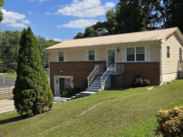 1220 28th Street SE, Cleveland, TN 37323