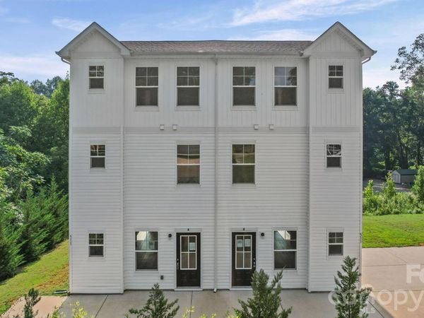 511 N Hill Street, Unit A and B, Dallas, NC 28034