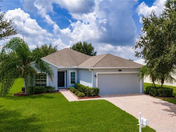 1602 Lexington Square SW, Vero Beach, FL 32962
