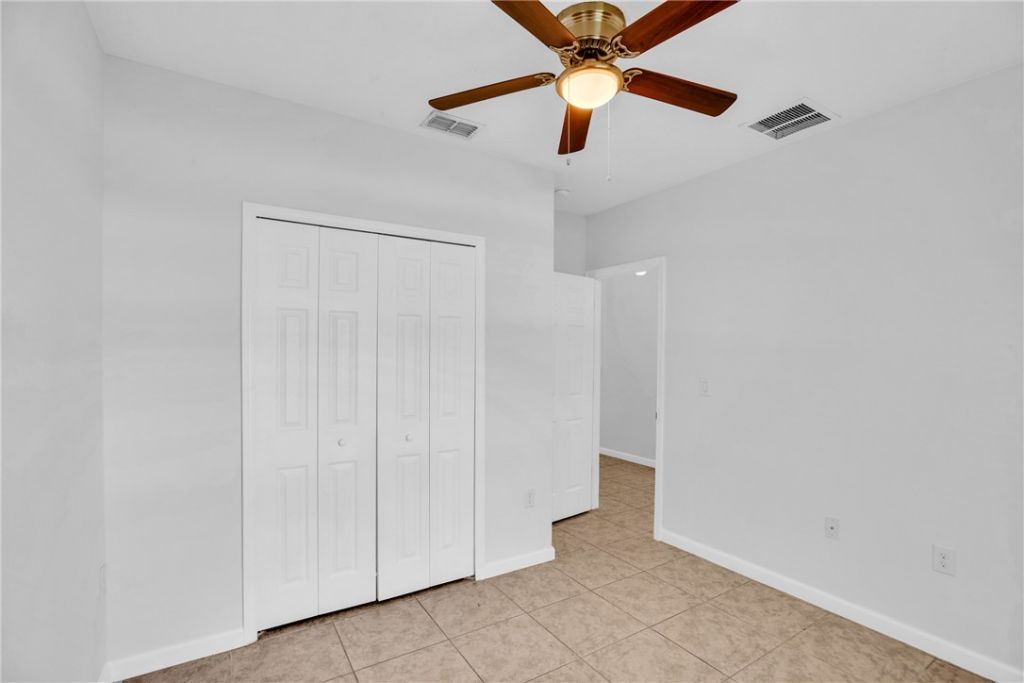 1602 Lexington Square Sw, Vero Beach, FL 32962 Photo