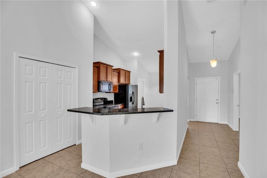 1602 Lexington Square Sw, Vero Beach, FL 32962 Photo
