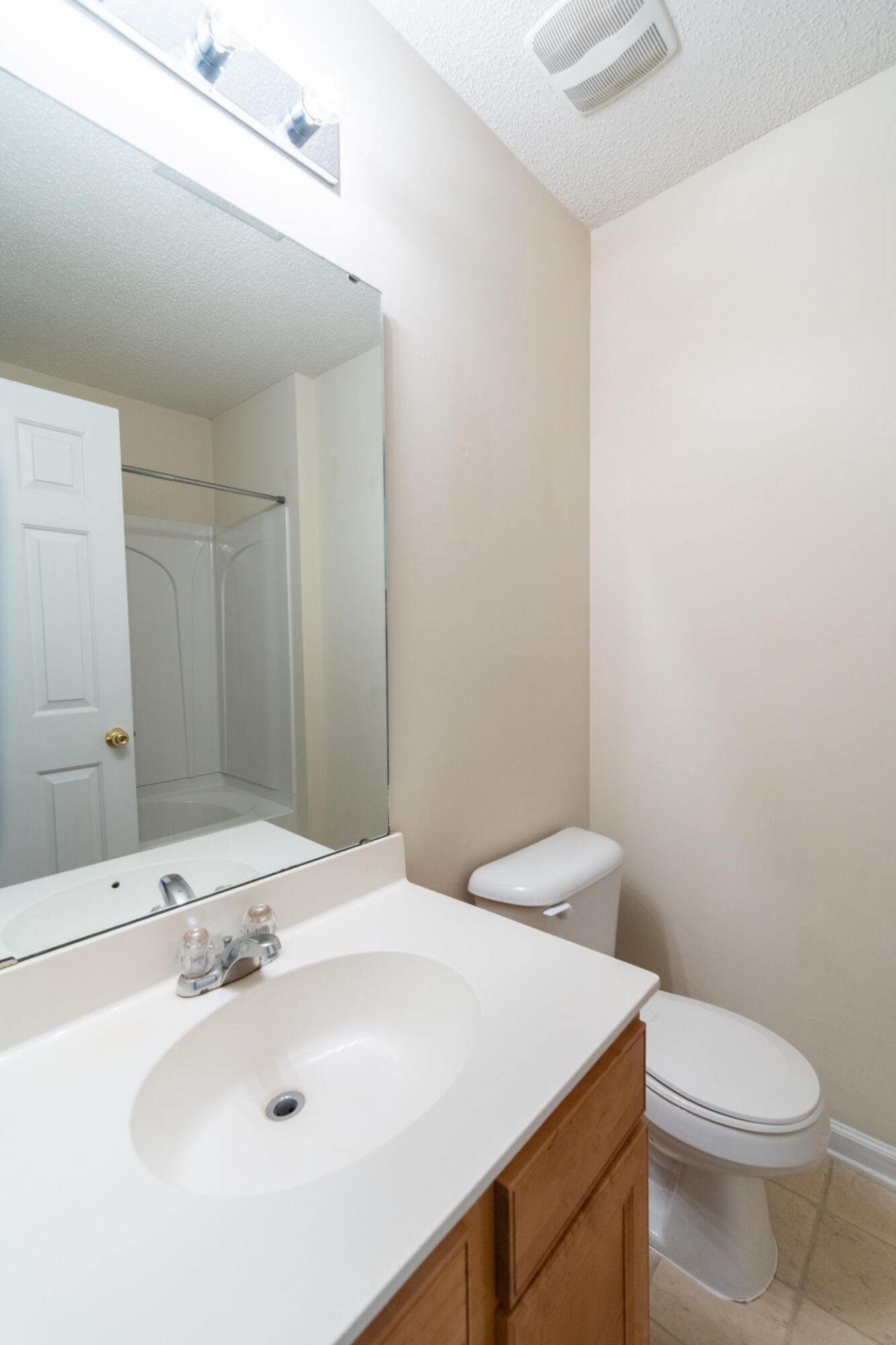 404 Brookfield Lane Photo 10