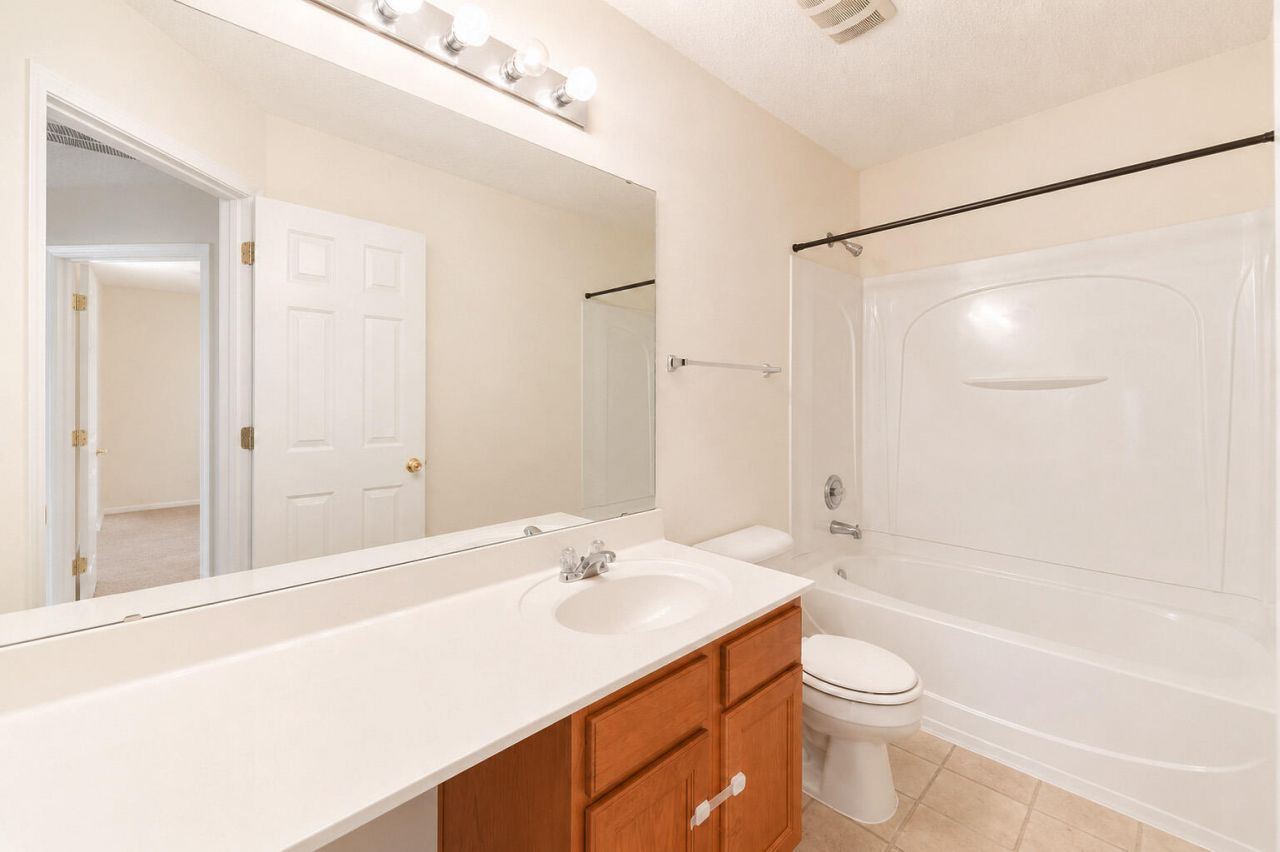 404 Brookfield Lane Photo 15