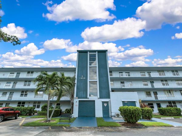 1650 NW 80th Avenue, Unit 401, Margate, FL 33063