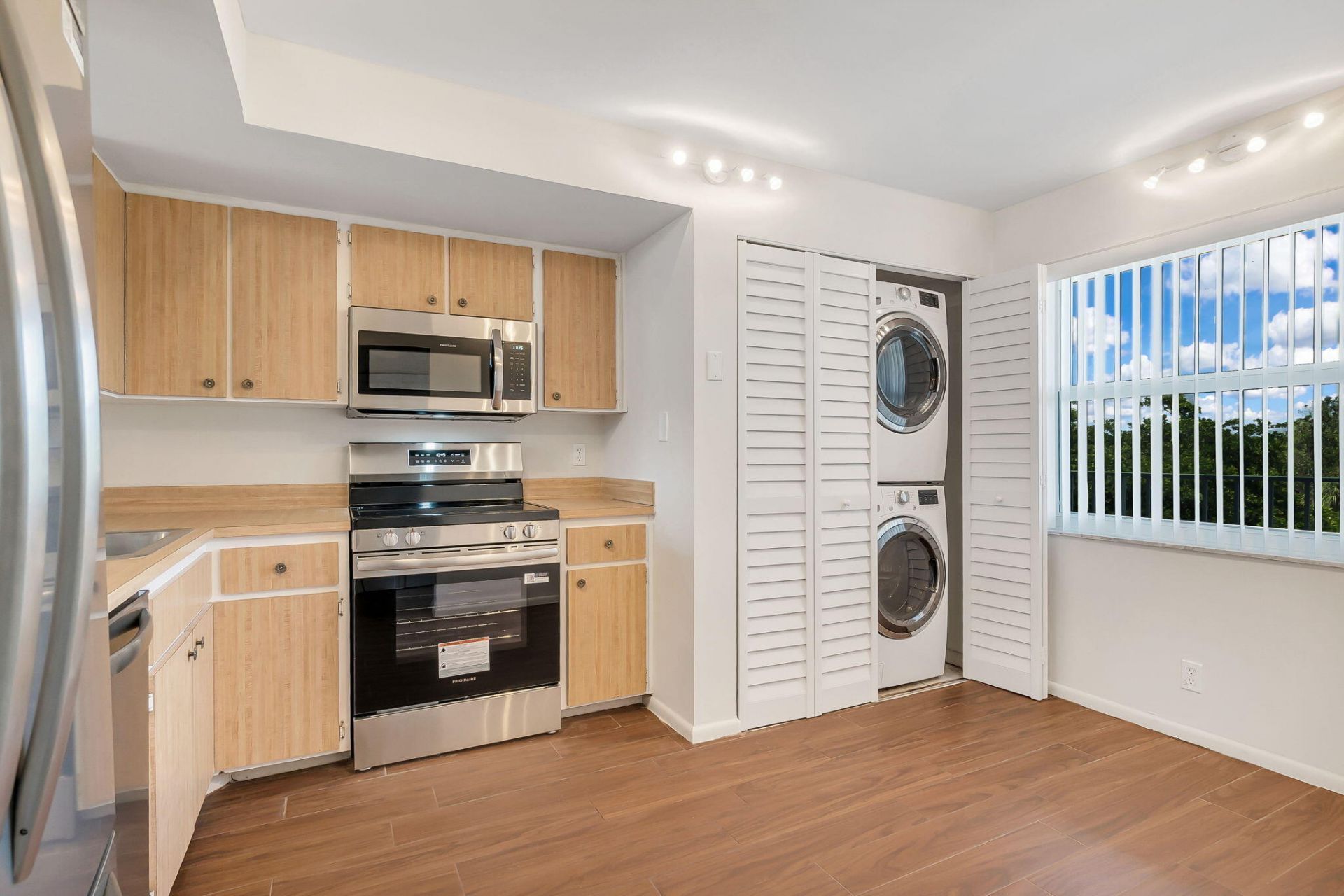 1650 NW 80th Avenue, Unit 401, Margate, FL 33063 Photo