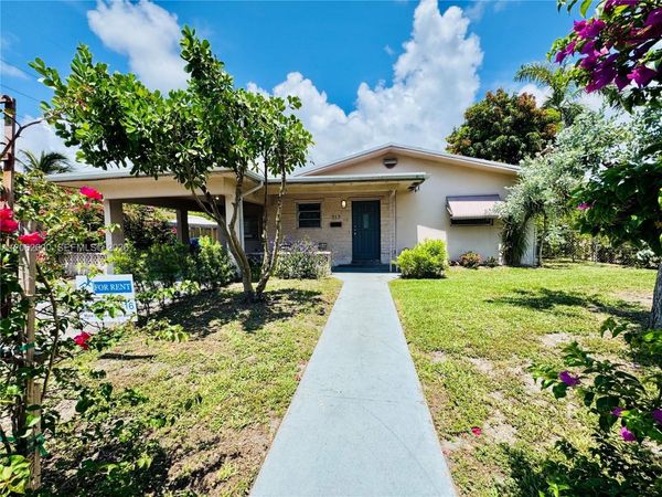 717 NE 10th Ave, Unit 1-2, Hallandale Beach, FL 33009