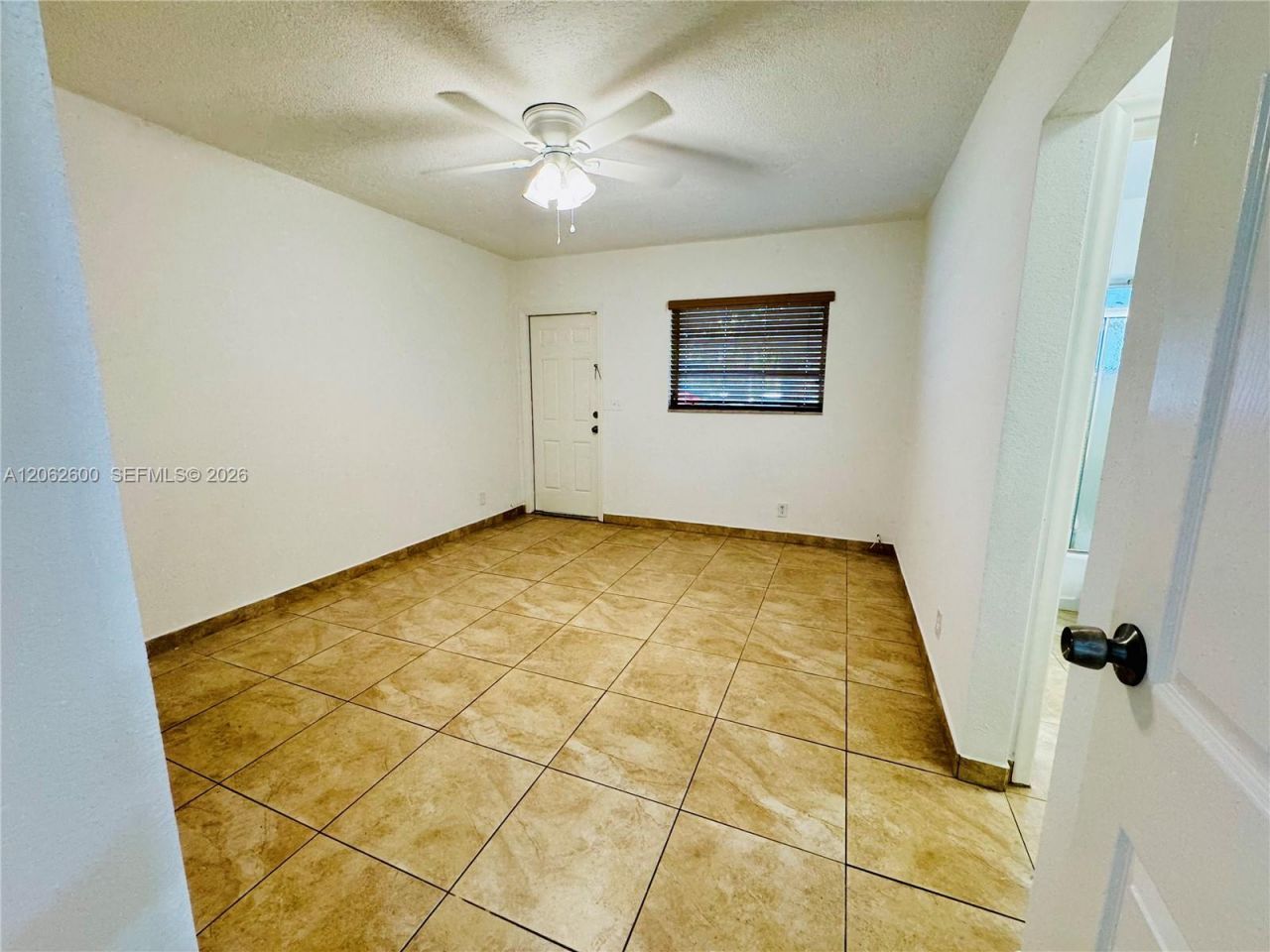 717 NE 10th Ave, Unit 1-2, Hallandale Beach, FL 33009 Photo
