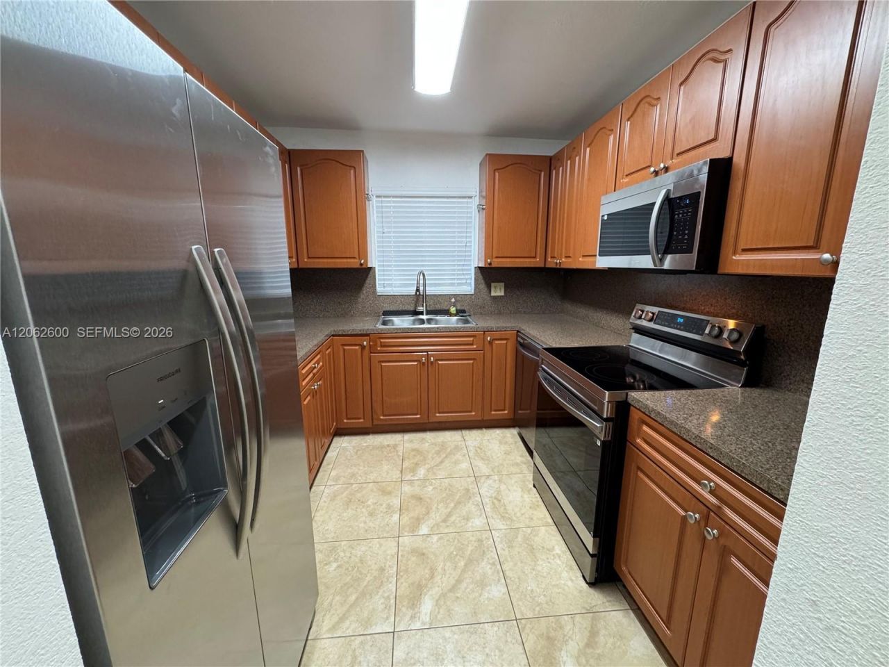 717 NE 10th Ave, Unit 1-2, Hallandale Beach, FL 33009 Photo