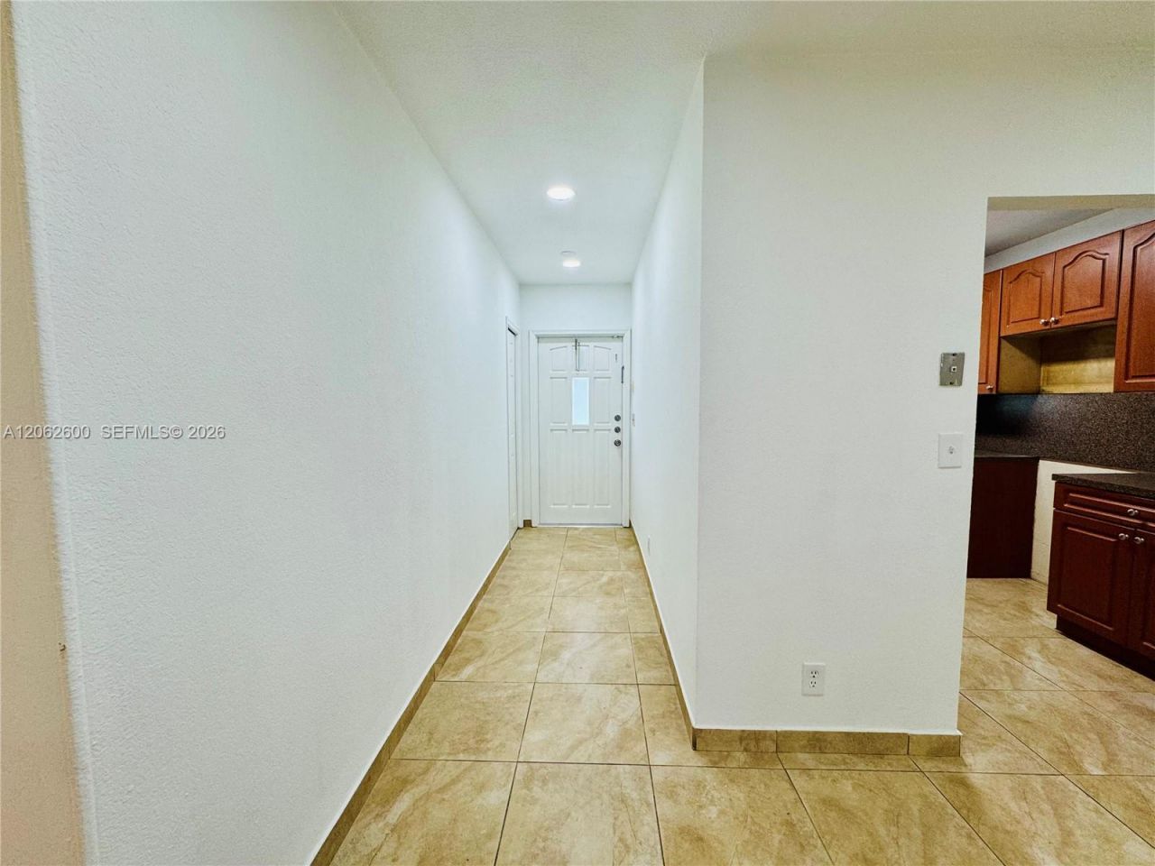 717 NE 10th Ave, Unit 1-2, Hallandale Beach, FL 33009 Photo