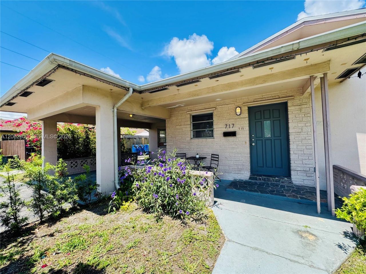 717 NE 10th Ave, Unit 1-2, Hallandale Beach, FL 33009 Photo