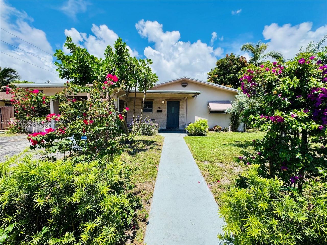 717 NE 10th Ave, Unit 1-2, Hallandale Beach, FL 33009 Photo