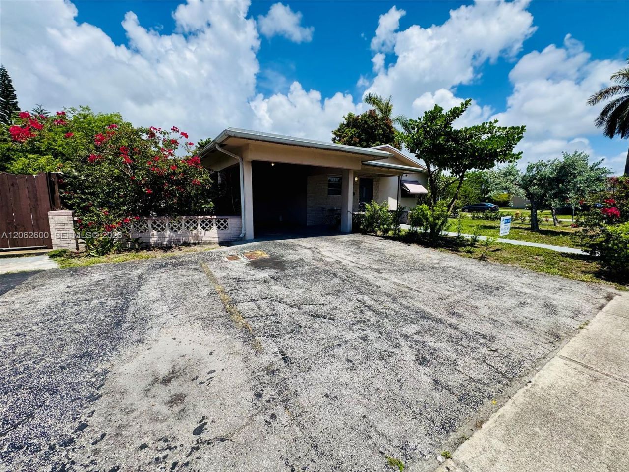 717 NE 10th Ave, Unit 1-2, Hallandale Beach, FL 33009 Photo