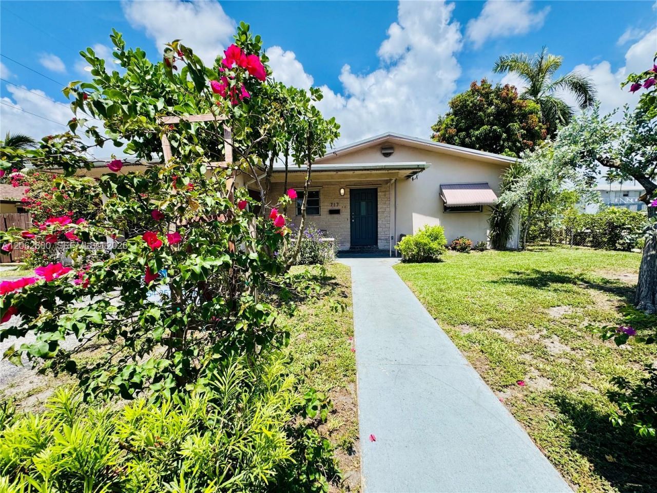 717 NE 10th Ave, Unit 1-2, Hallandale Beach, FL 33009 Photo