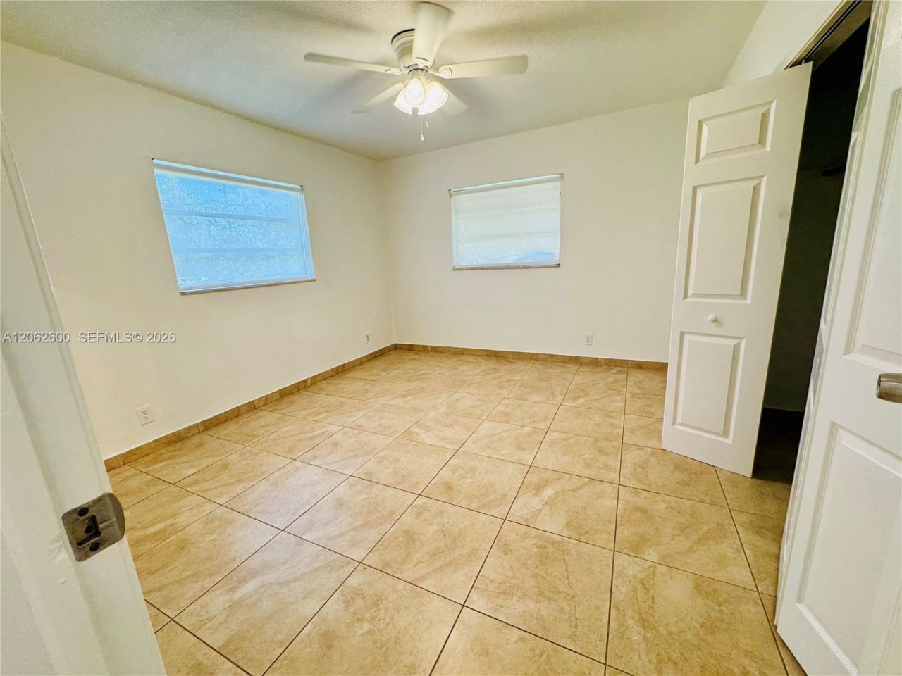 717 NE 10th Ave, Unit 1-2, Hallandale Beach, FL 33009 Photo