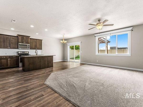 2193 S Hills Ave., Meridian, ID 83642