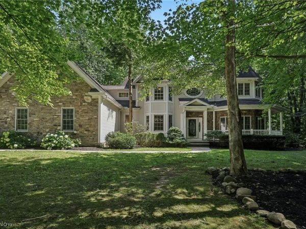 10685 Robert Lane , Chagrin Falls, OH 44023