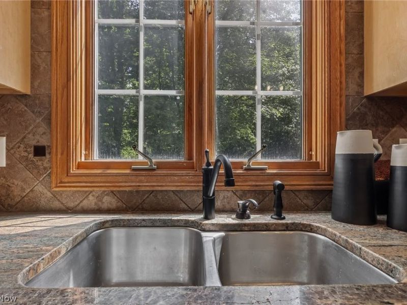 10685 Robert Lane, Chagrin Falls, OH 44023 Photo 15