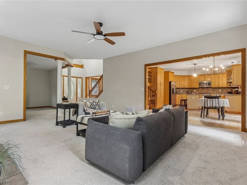 10685 Robert Lane, Chagrin Falls, OH 44023 Photo 7