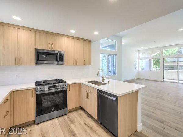 3125 N Buffalo Drive , Unit 2127, Las Vegas, NV 89128