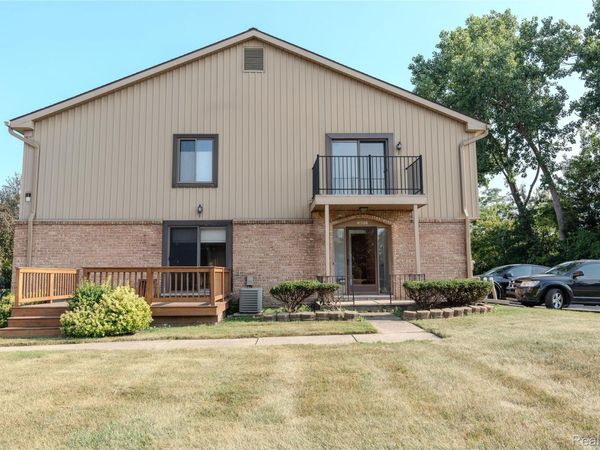 41708 Bedford Drive, Canton Township, Mi 48187