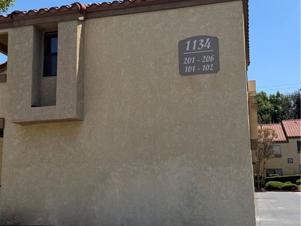 1134 W Blaine, Riverside, CA 92507