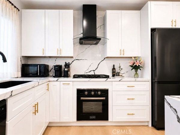 1233 N Laurel, Unit 211, West Hollywood, CA 90046