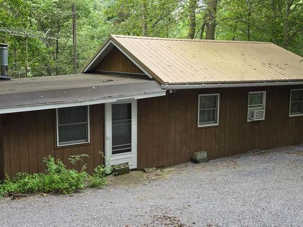 22760 LOOP ROAD, DOYLESBURG, PA 17219