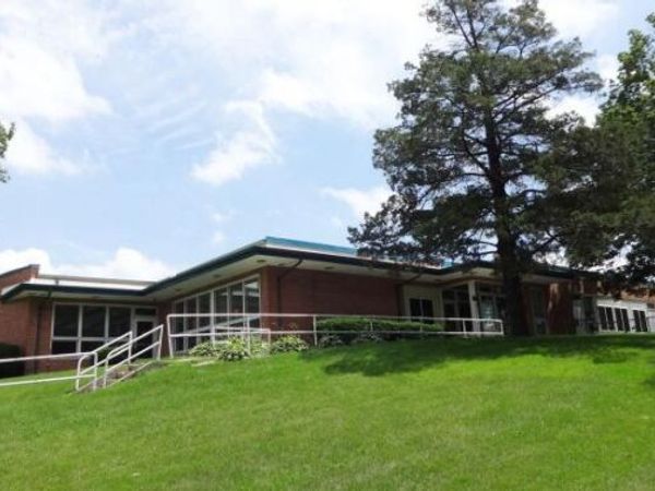 246 W Grand AVENUE, Beloit, WI 53511