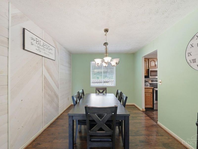 818 Clearfield, Springdale, OH 45240 Photo 5