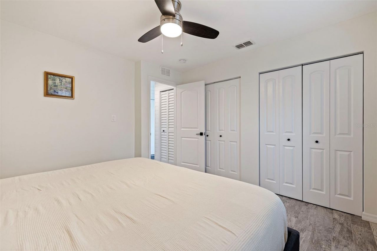 1317 Essex Drive N, Saint Petersburg, FL 33710 Photo